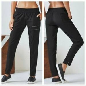 3/$20 Fabletics Yumiko Lightweight Zip Leg Slim Leg Pants XS
